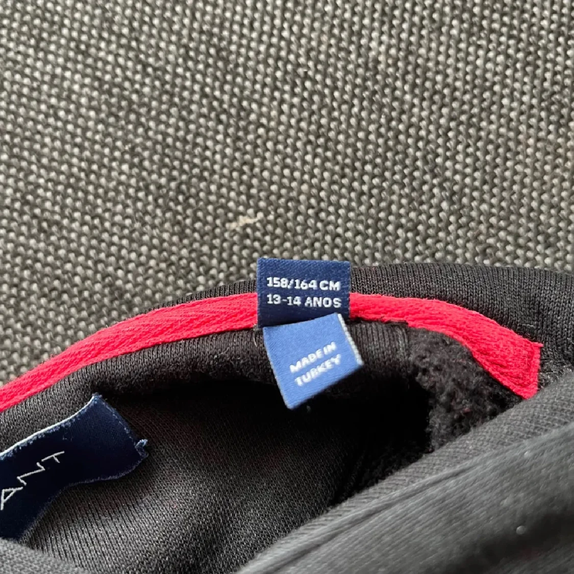 Svart hoodie från gant - 3