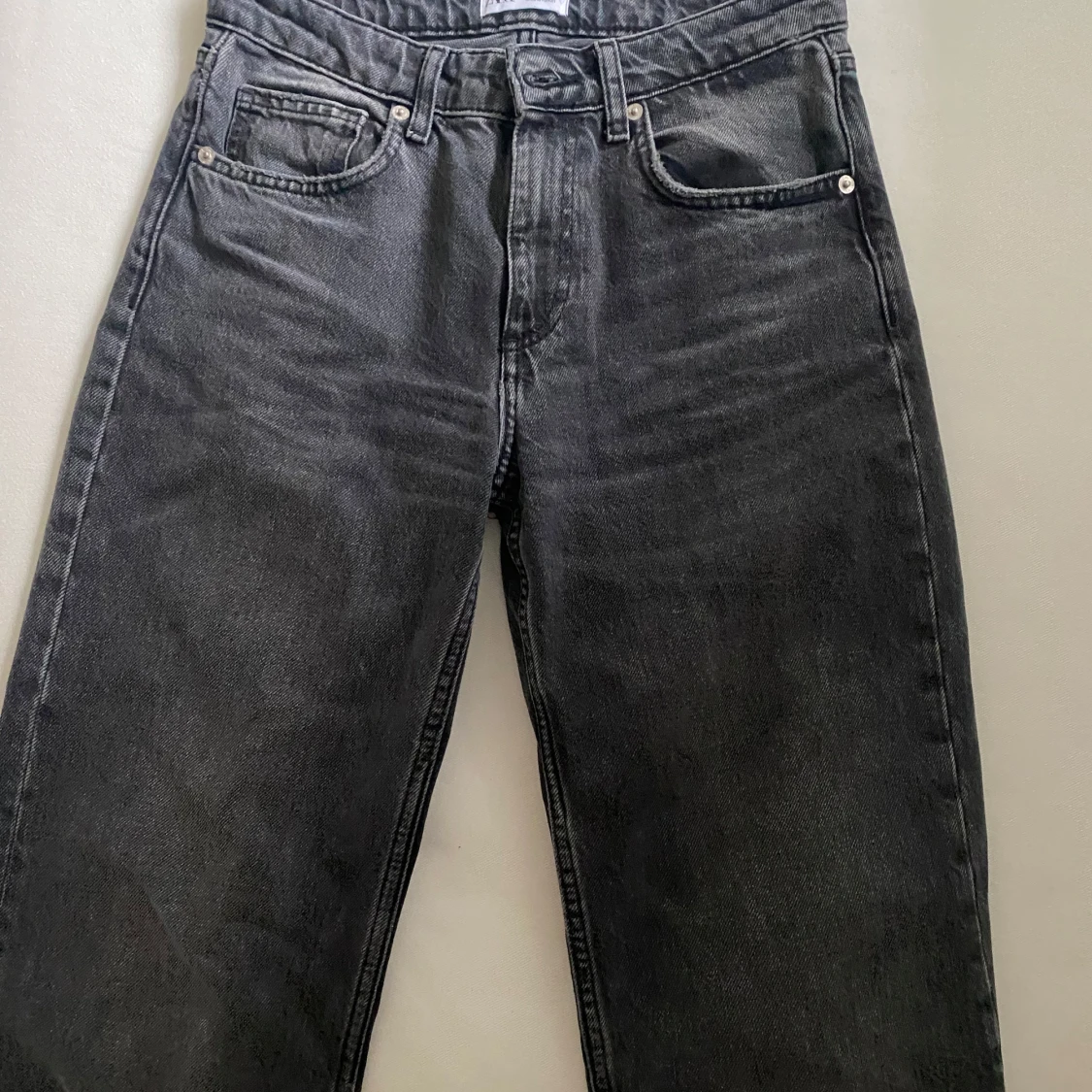 Gråa jeans från zara - 2