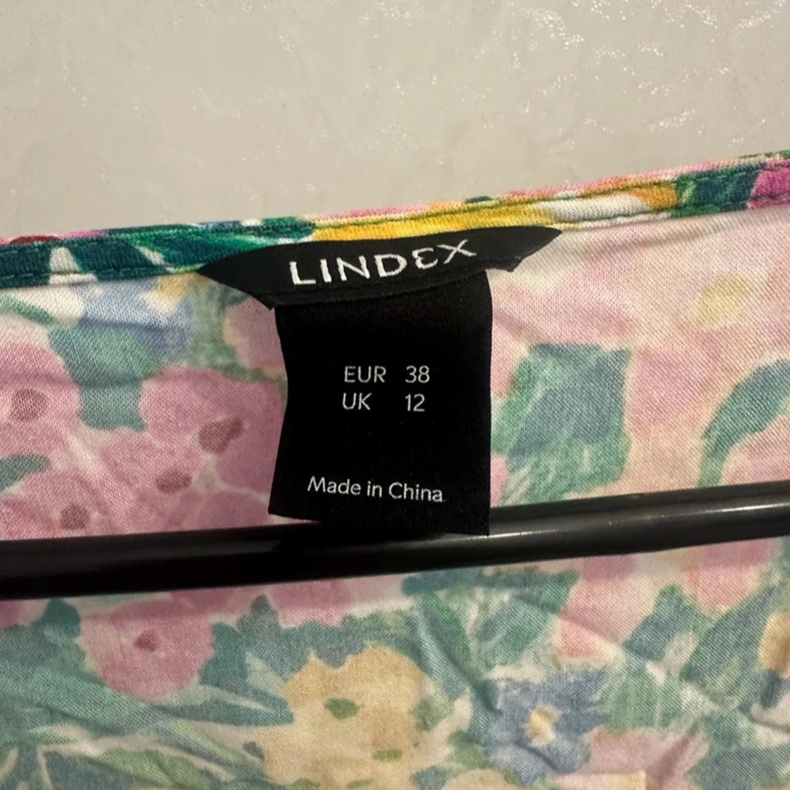 Blommig klänning från Lindex - 2