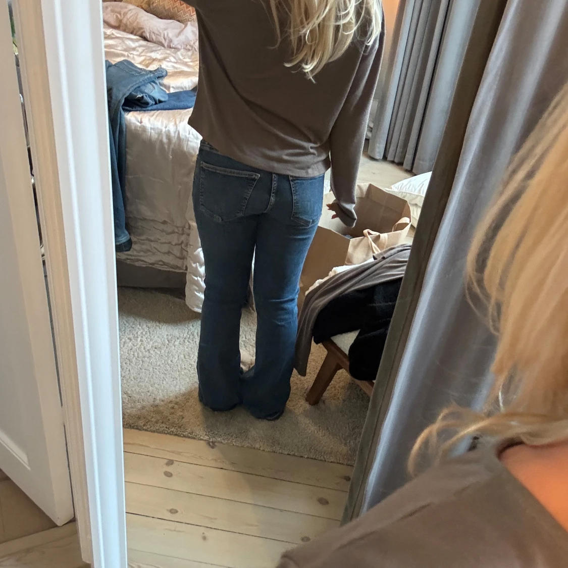 Blå bootcut jeans - 1