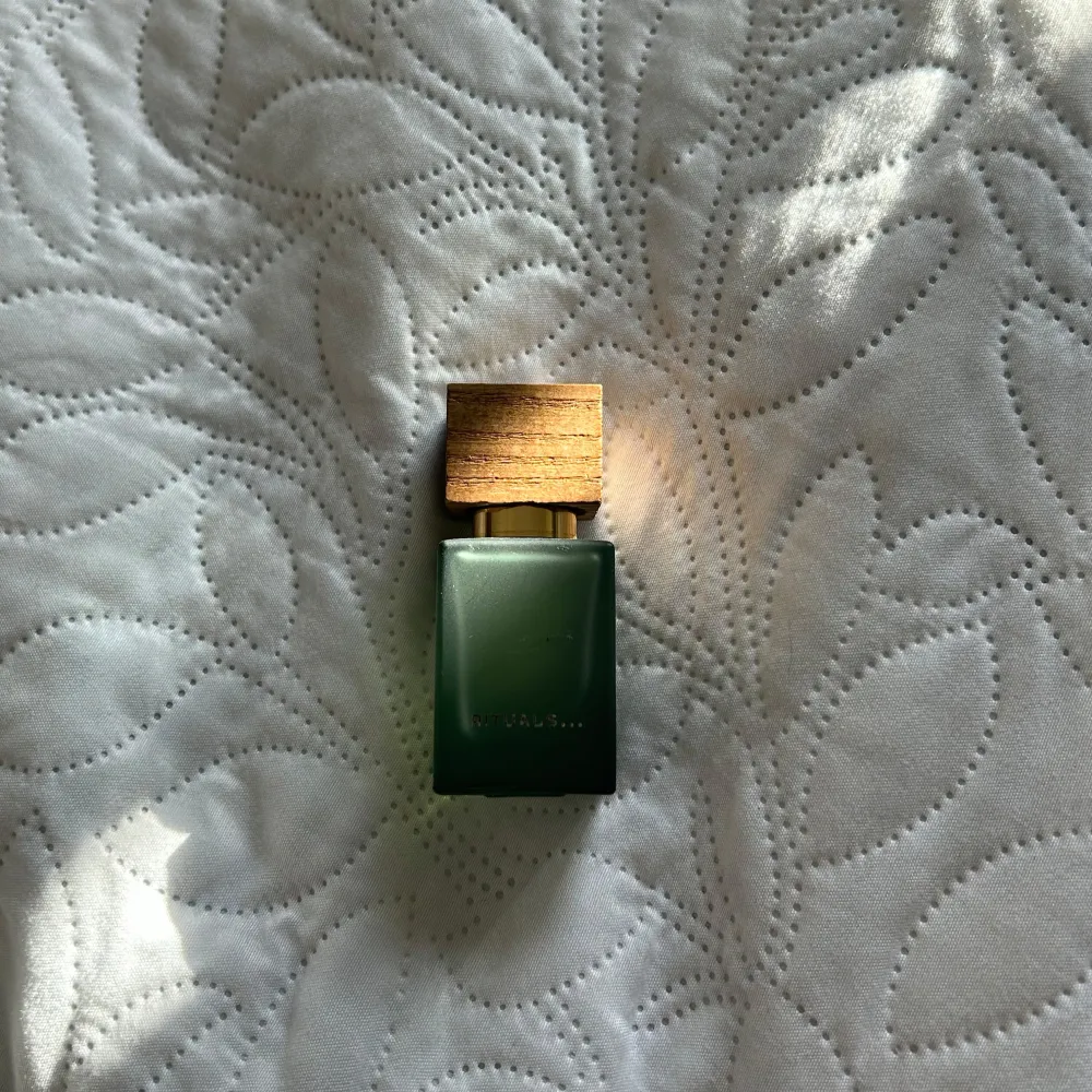 Rituals Chabana parfym, ca 80% kvar. Luktar otroligt fräscht. . Perfume.