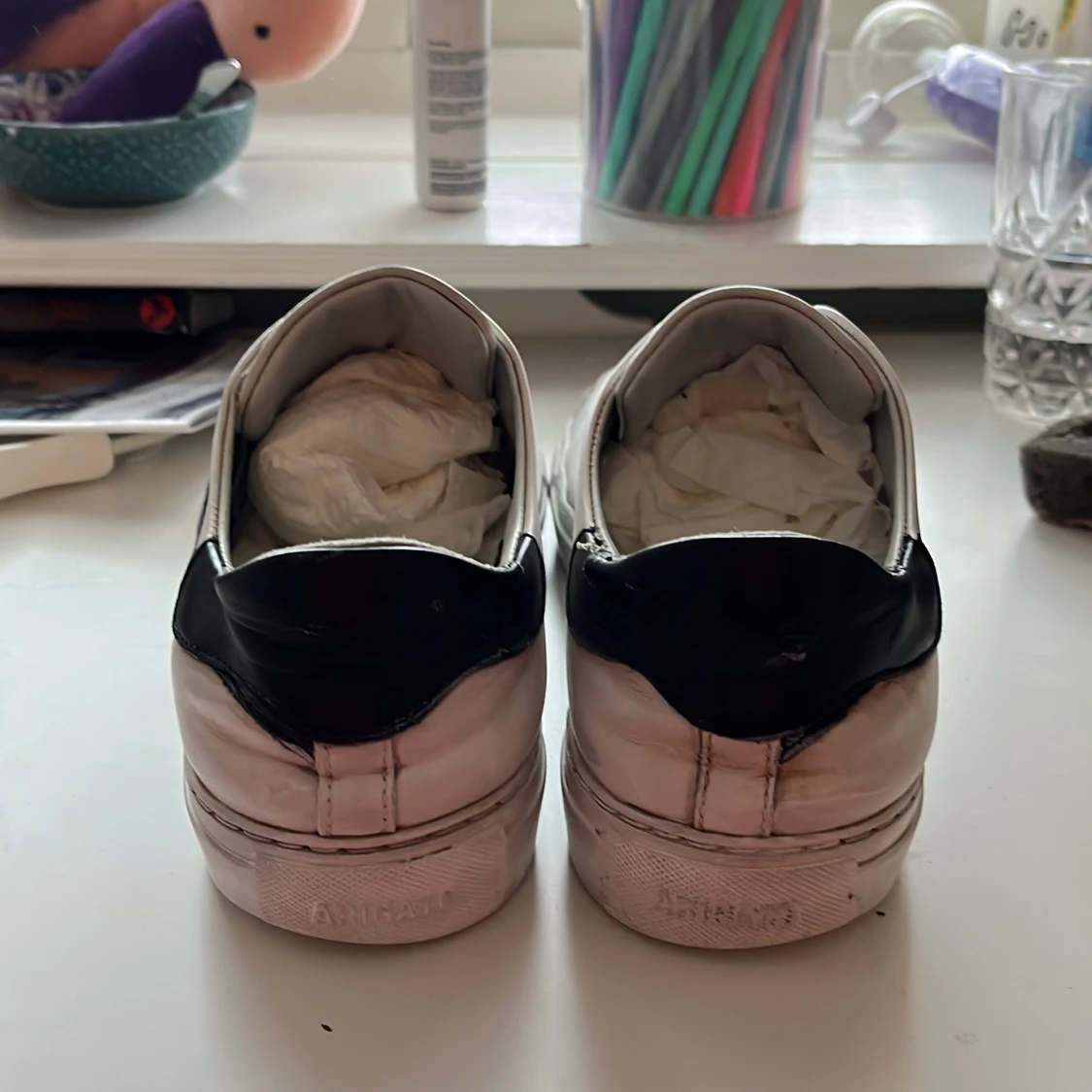 Vita skor från arigato - 2