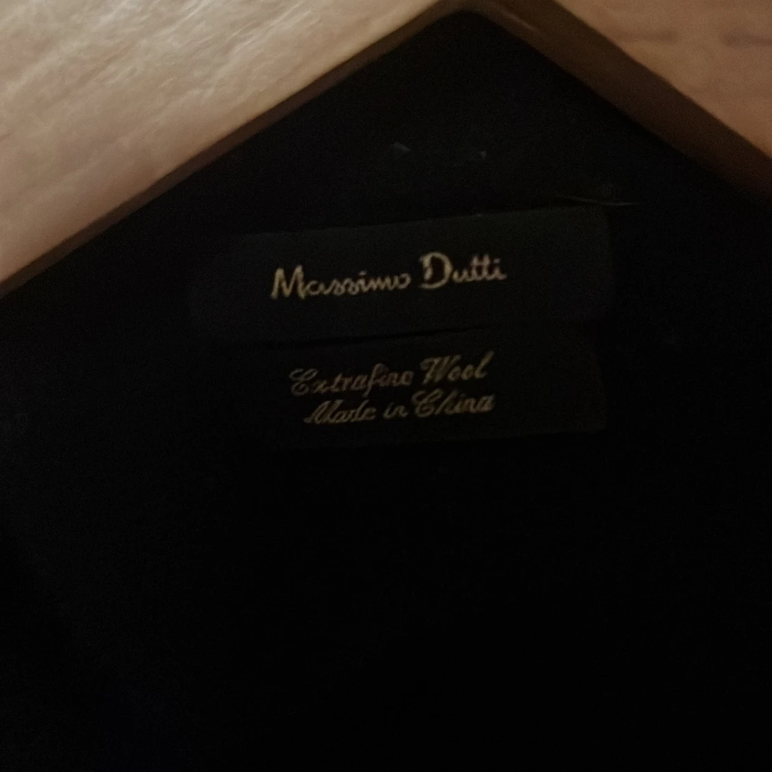 Svart tröja med dragkedja från Massimo Dutti - 2