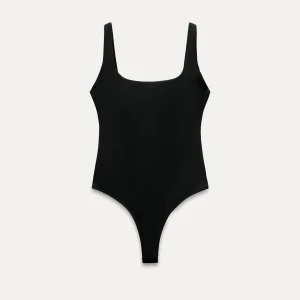 Svart body från Zara - Stilren svart body från Zara🙌🏼Storlek: S 💞 