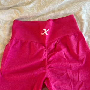 Xshape tights - Superfina, aldrig använda. Passar S-M