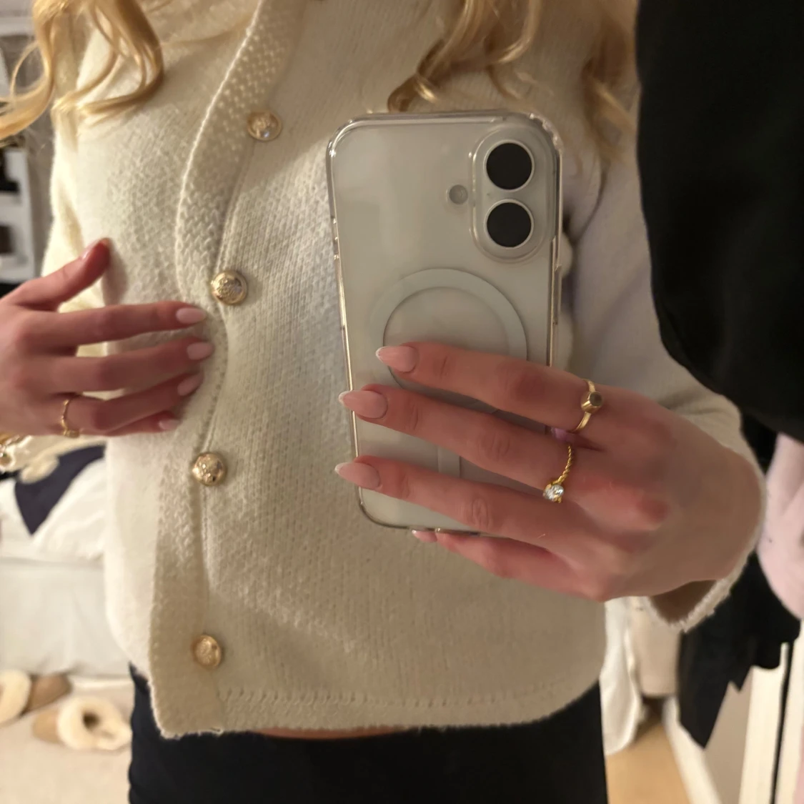 Vit kavaj med knappar