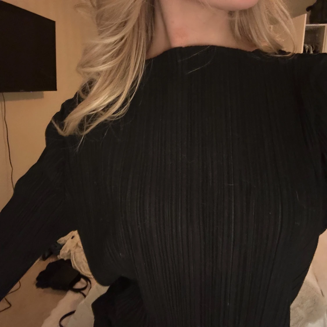 Svart ribbad blus  - 1