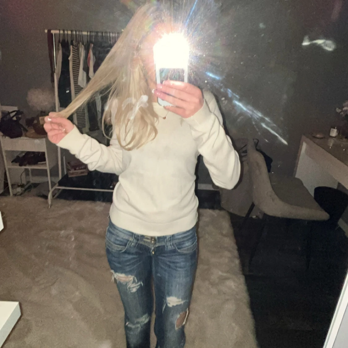 Vit långärmad tröja