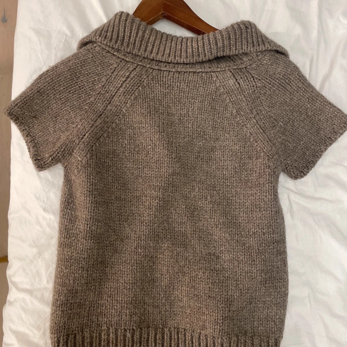 Beige stickad kofta från Zara - 1