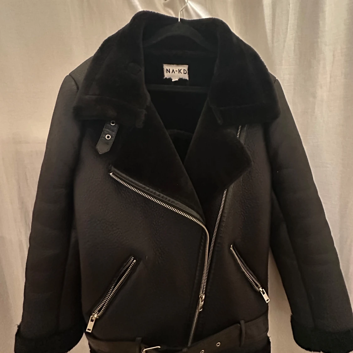Svart jacka från NA-KD - 2