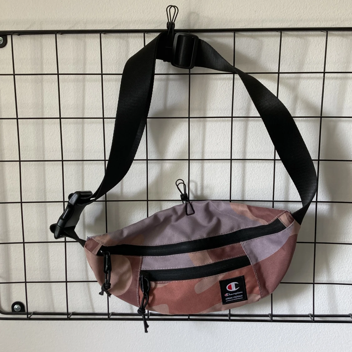 Champion axelväska  - 93