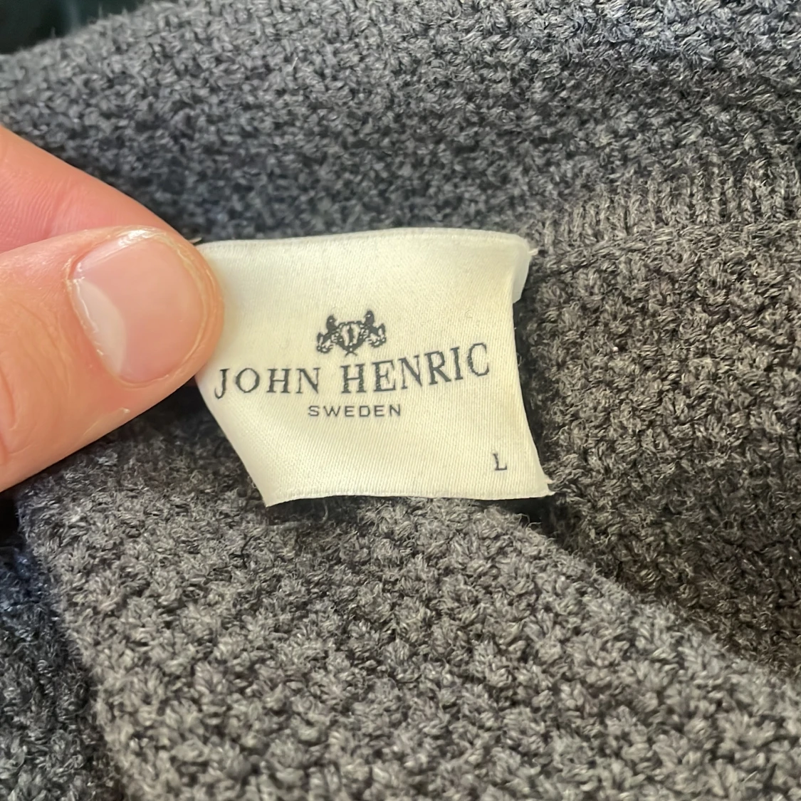 JOHN HENRIC TRLJA STICKAD - 91