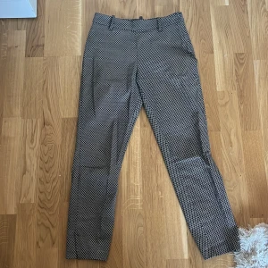 Kostymbyxor  - Ganska korta i modellen 