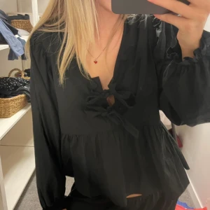 Neo noir blus - Helt oanvänd