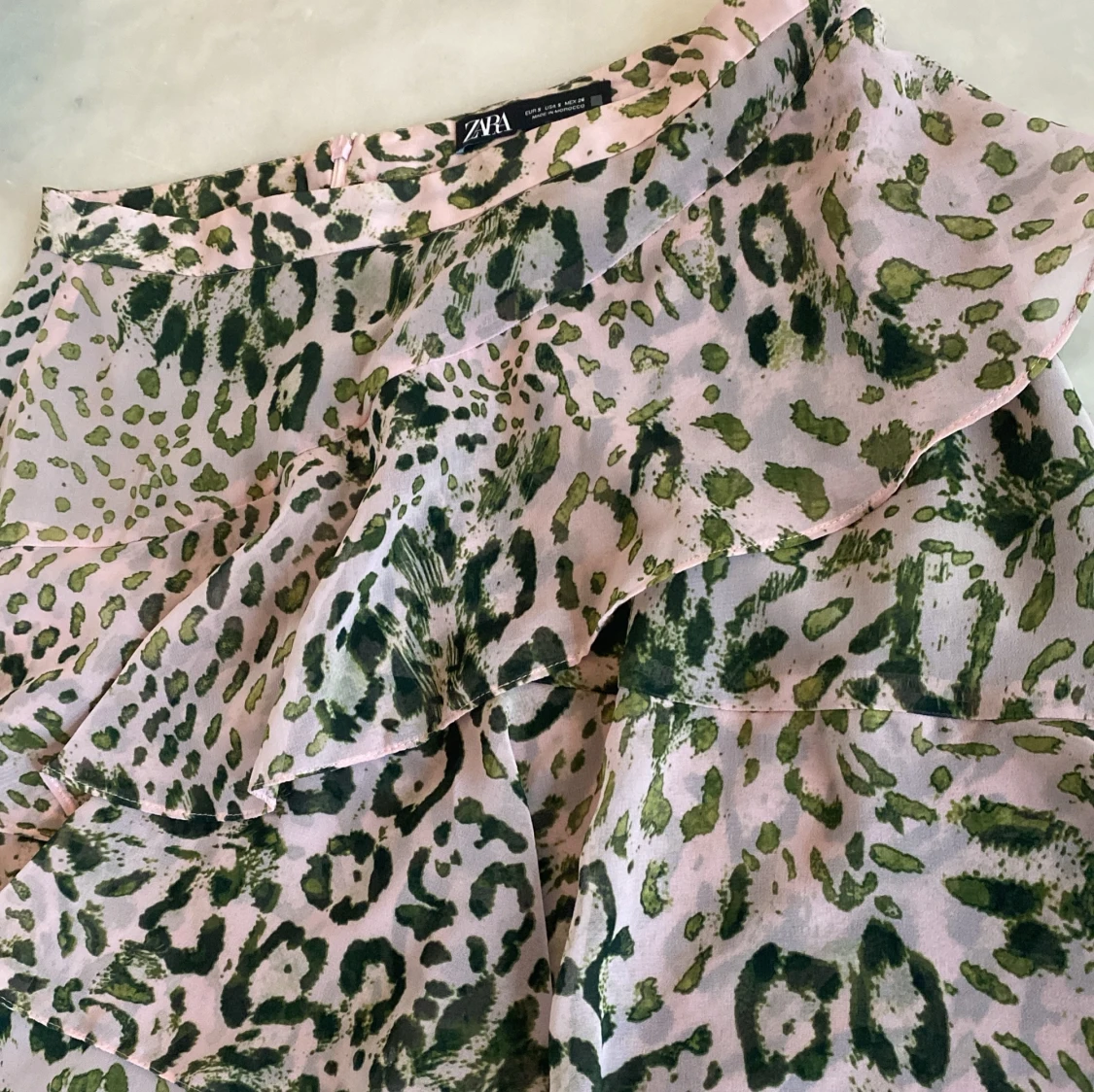 Leopard kjol ifrån ZARA 🐆💚🩷 - 90