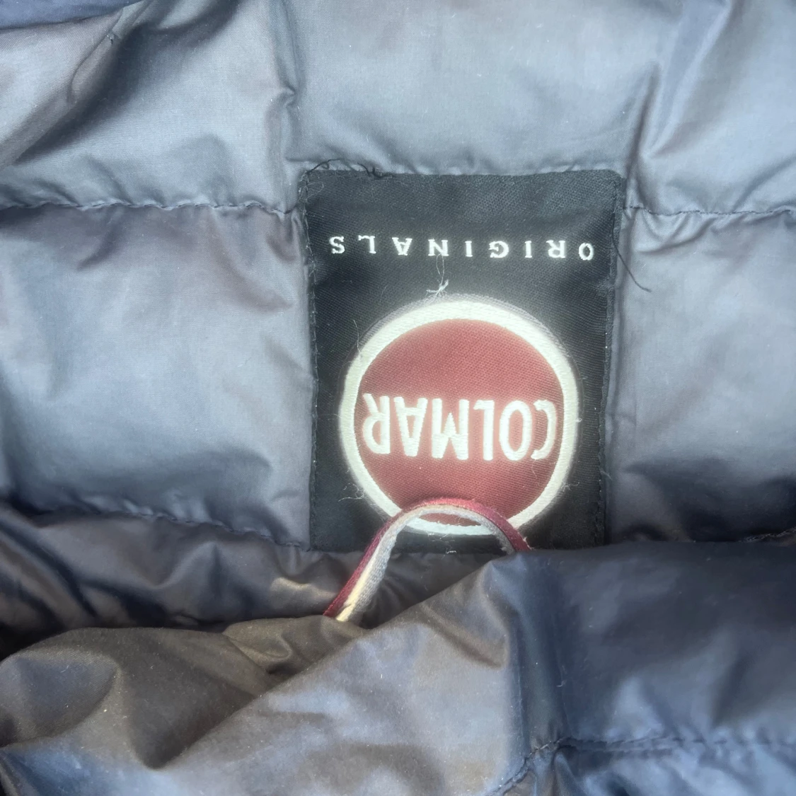 Nu säljer jag min Colmar Jacka!! Nypris 4000 och mitt 1200. Storlek 48, pris kan diskuteras - 92