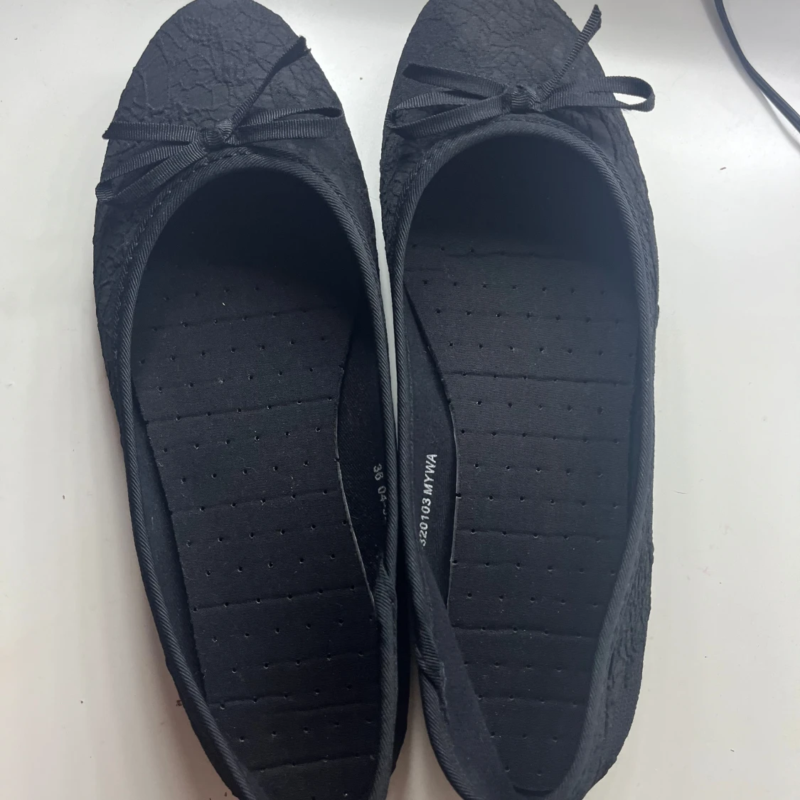 Ballerinaskor i spets - 90