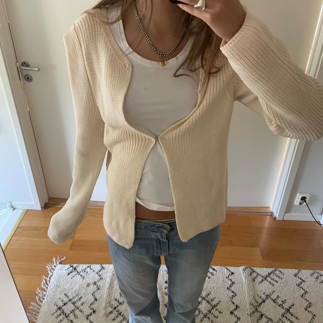 Beige stickad kofta från Maje - 90