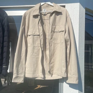 Herrjacka  - Herrjacka i beige, S men passar en M också