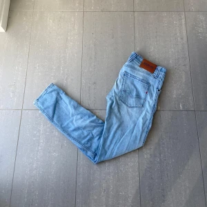 Replay Anbass Jeans  - Säljer nu dessa blåa replay Anbass jeans, skriv för fler bilder/frågor🙌🏼