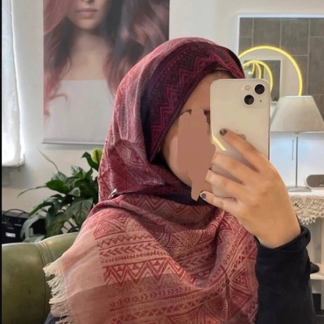 Röd och rosa mönstrad sjal - 90