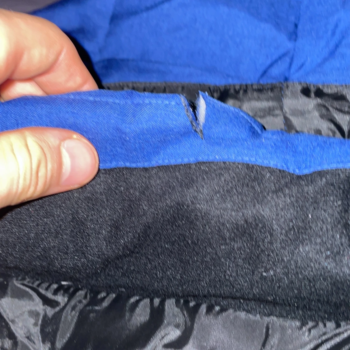 Blå dunjacka med huva - 93