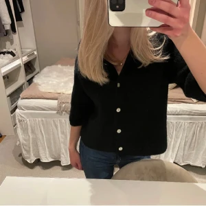 Stickad tröja other & stories - Fint skick❤️‍🔥❤️‍🔥❤️‍🔥