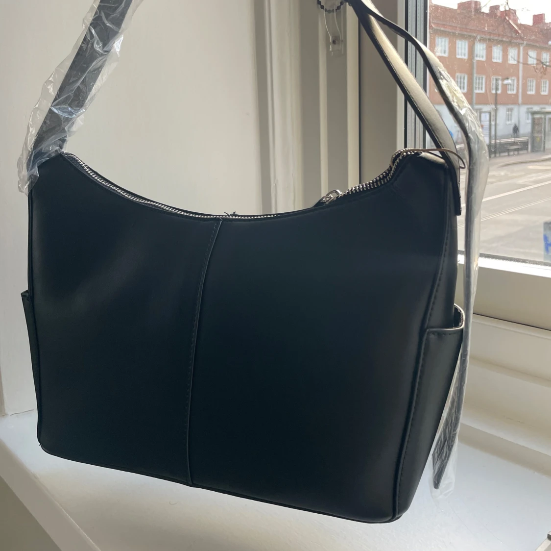 Svart axelväska från Zign - 90