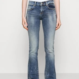 Lågmidjade jeans - Säljer mina LTB jeans då dom inte kommer till användning, skriv privat om egna bilder. 25x34 ❣️❣️går ner i pris vid snabbt köp!!