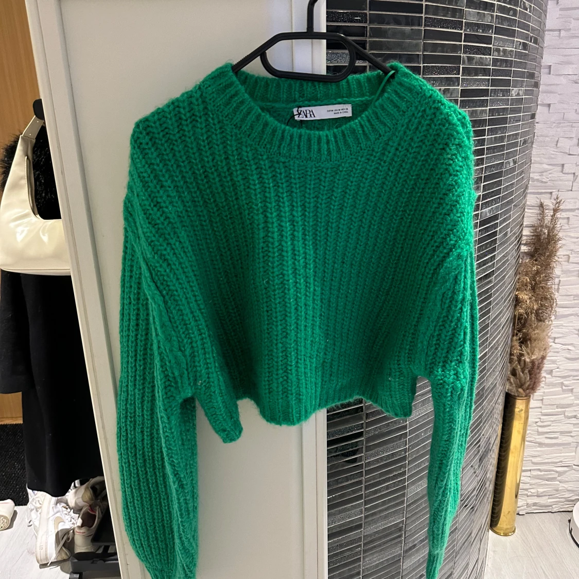 Grön stickad tröja från Zara - 90