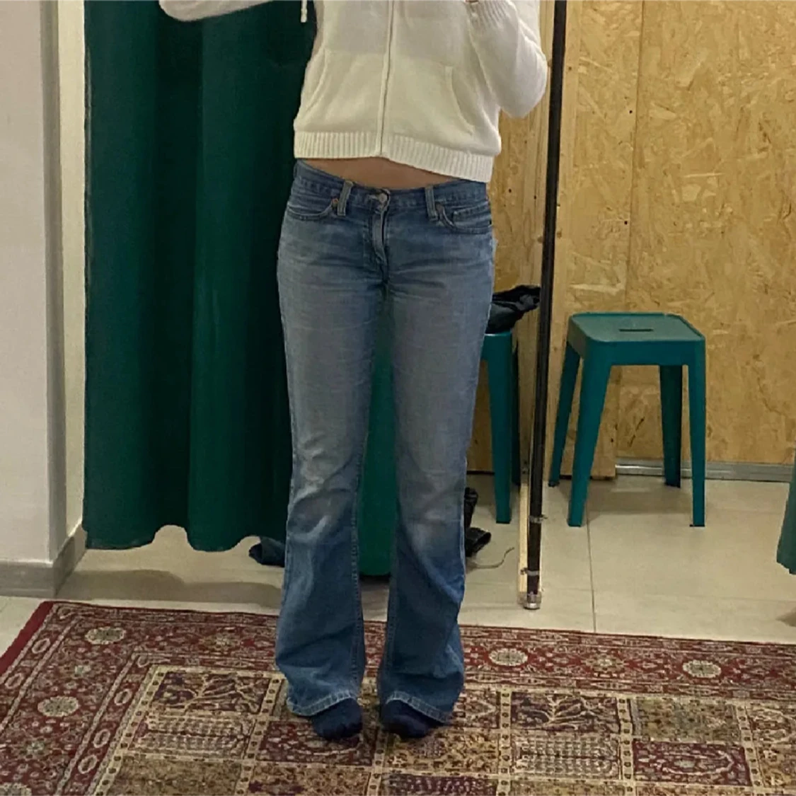 Blå bootcut jeans från Levi's - 90