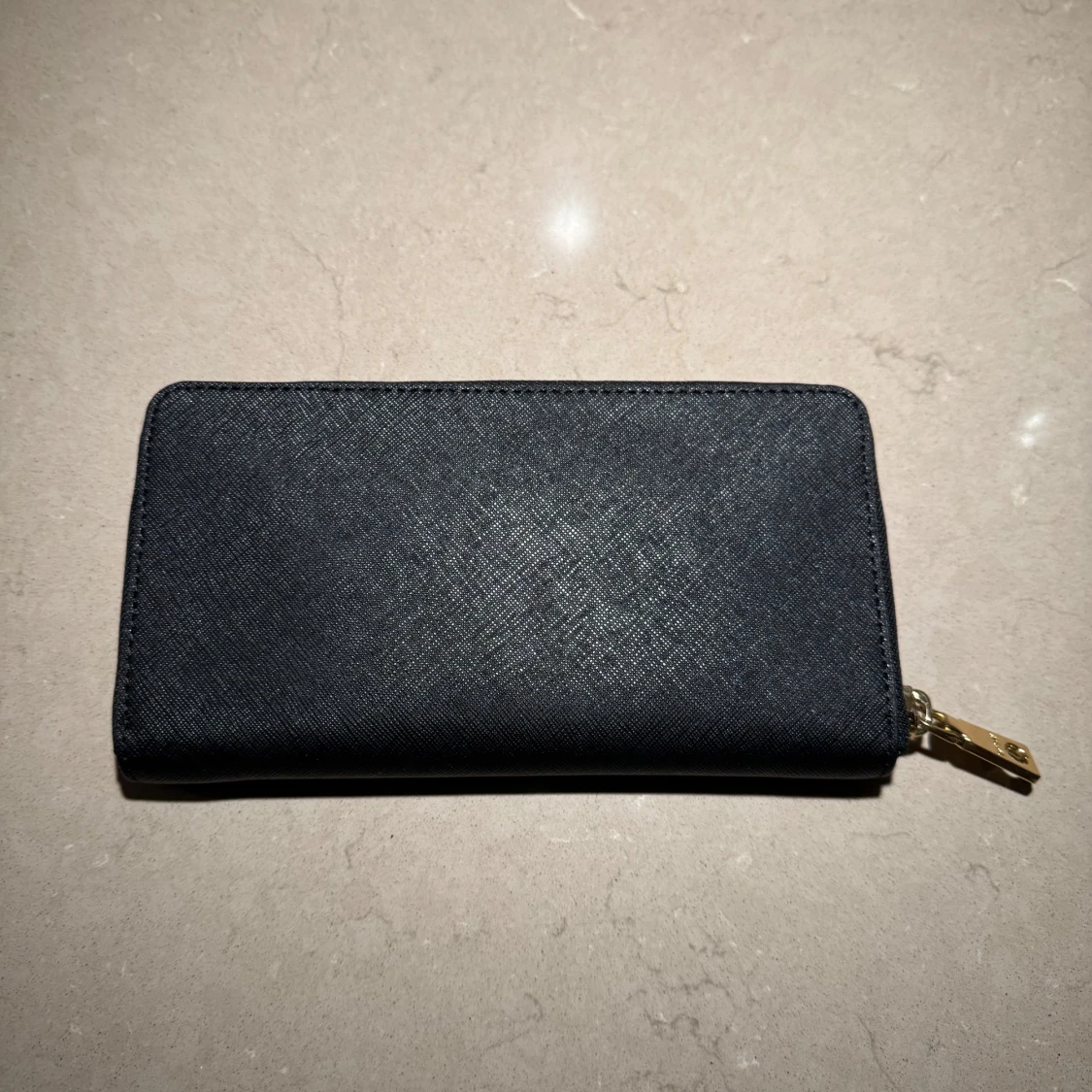 Svart plånbok med dragkedja - 90