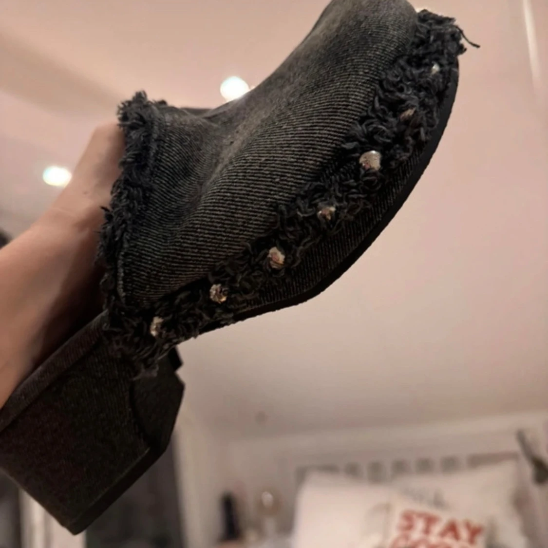 Svarta klackskor i jeansmaterial - 90