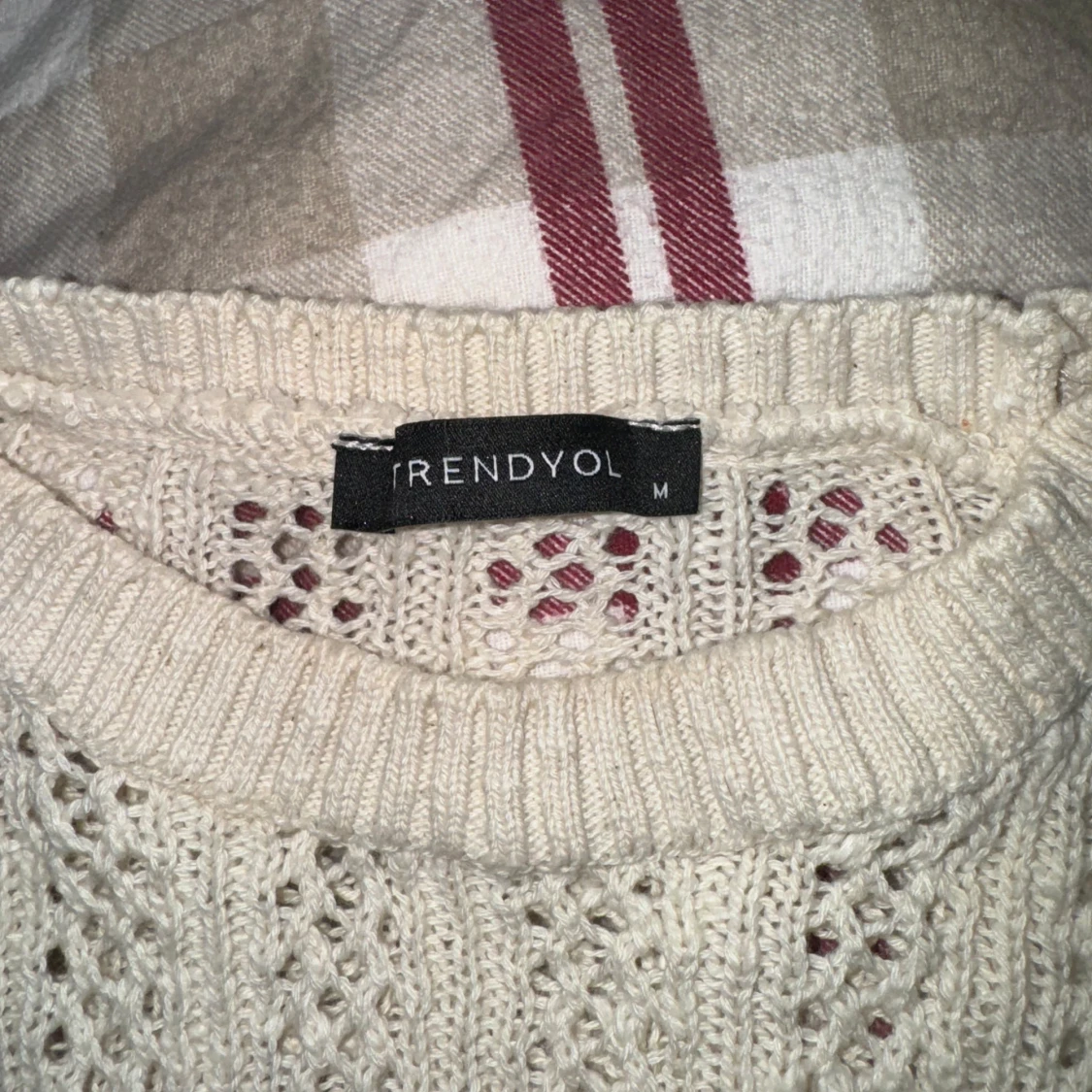 Beige stickad tröja från Trendyol - 90