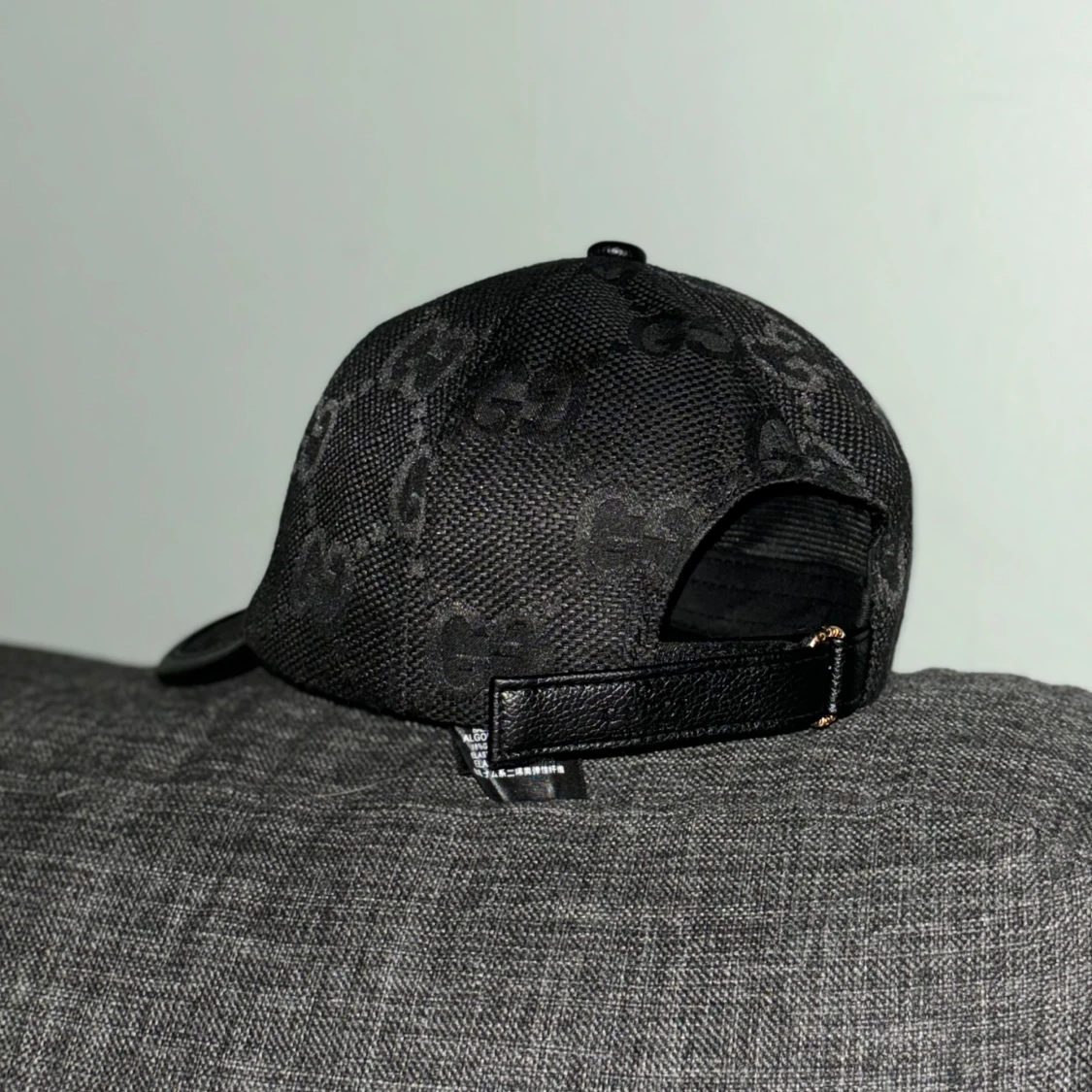 Svart keps från Gucci - 90