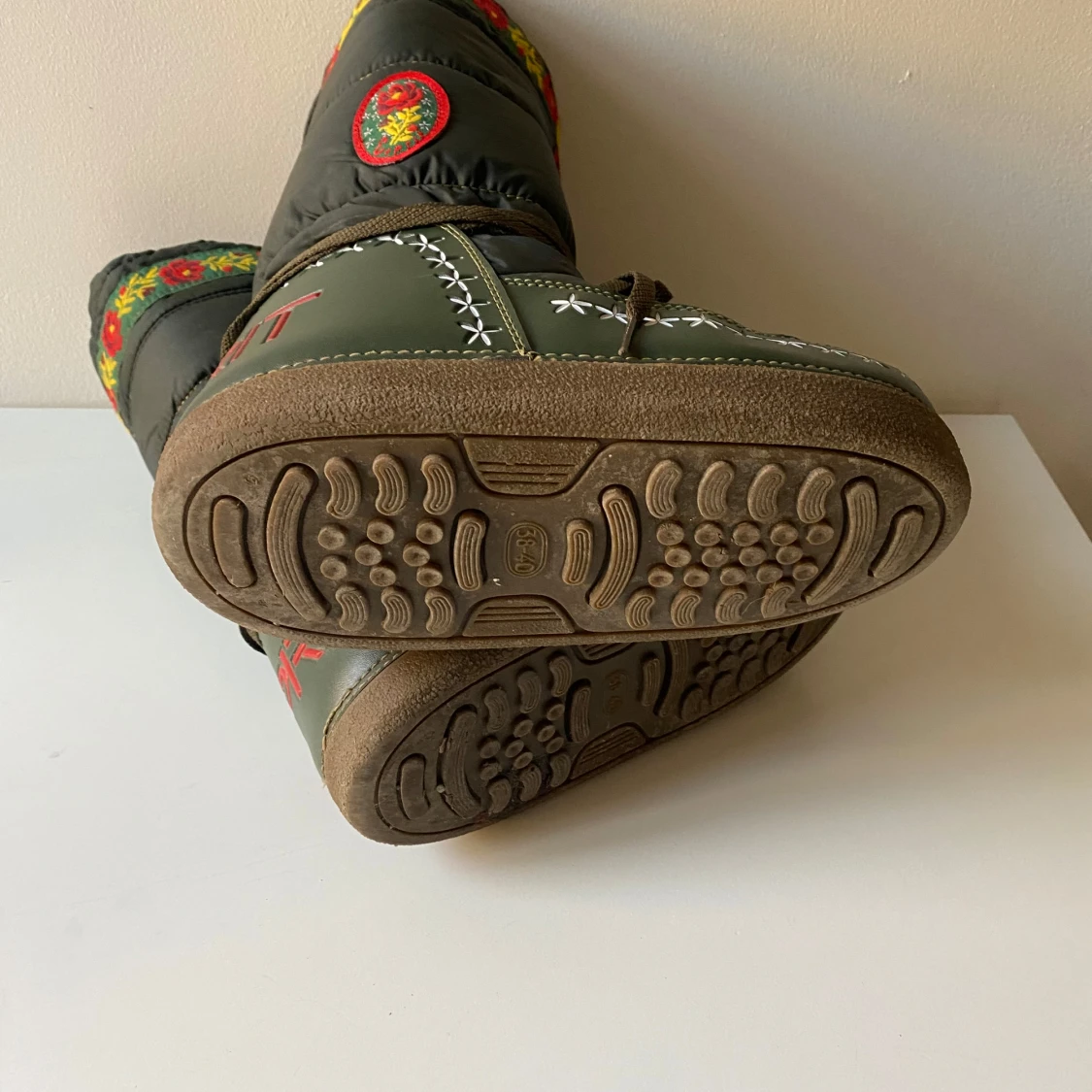 Gröna vinterstövlar från Esprit - 92