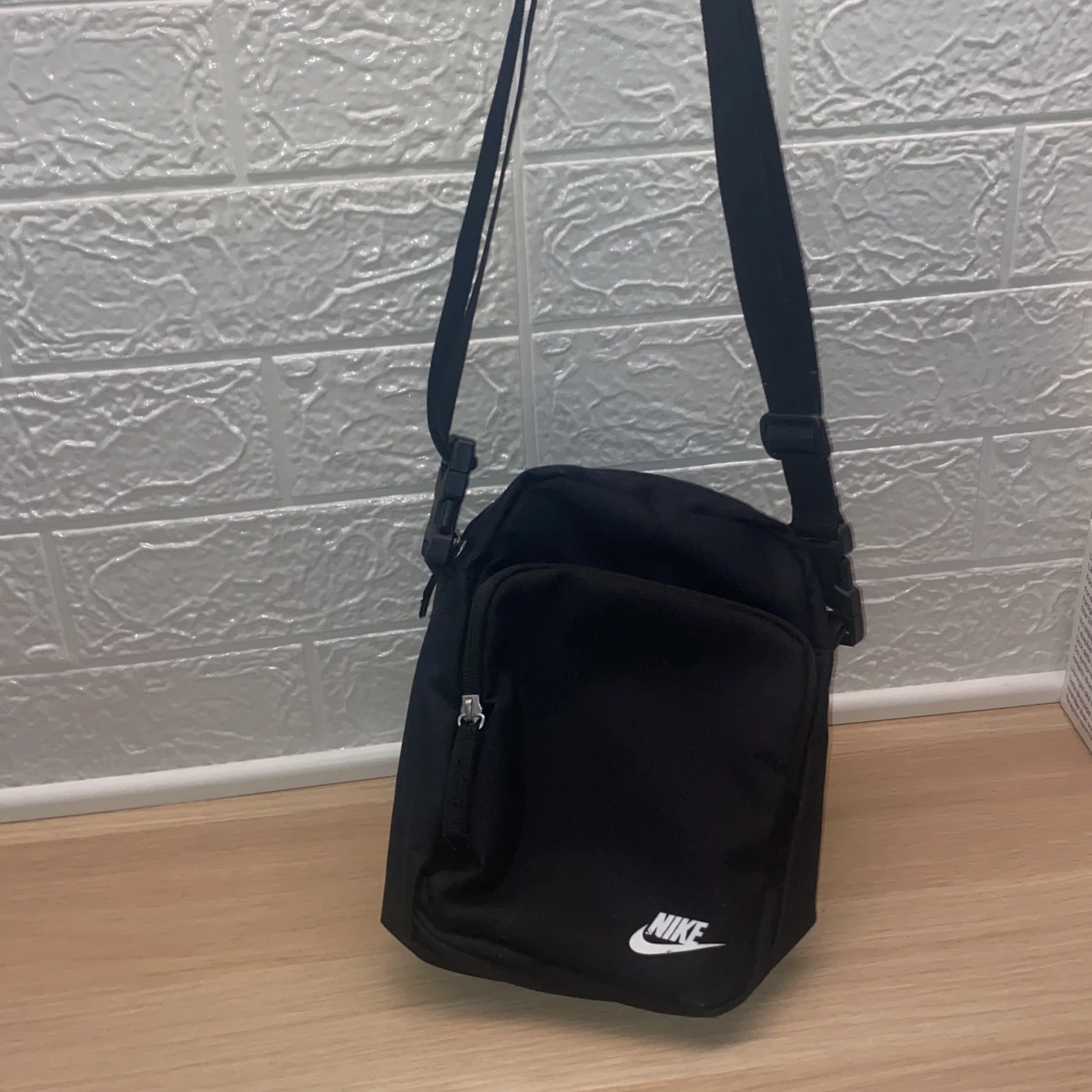 Svart axelväska från Nike - 92