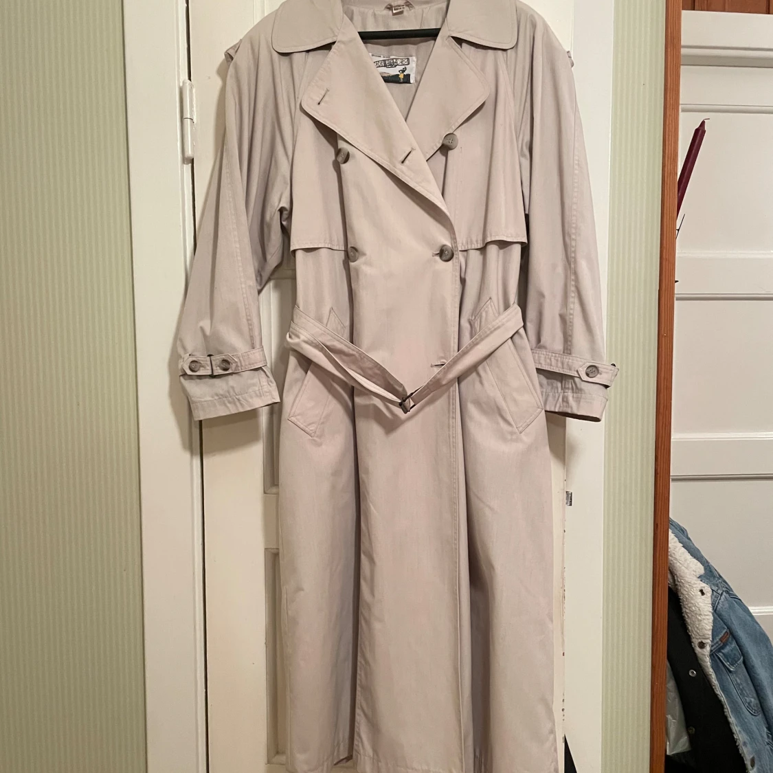 Klasisk trenchcoat