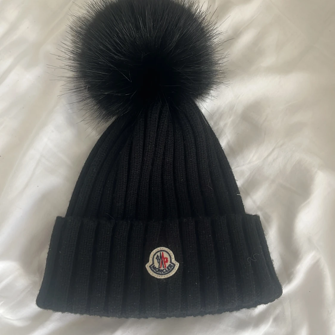 Moncler mössa