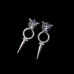 Örhängen  - Fina Leopard örhängen Finns i Silver/Guld 89kr/st  Eller 169kr/Paret Modell 159