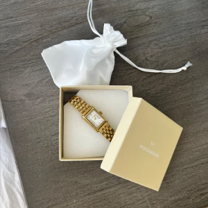 Mockbergs klocka i guld  - En mockberg klocka i guld som har använts vaksamt innan. 