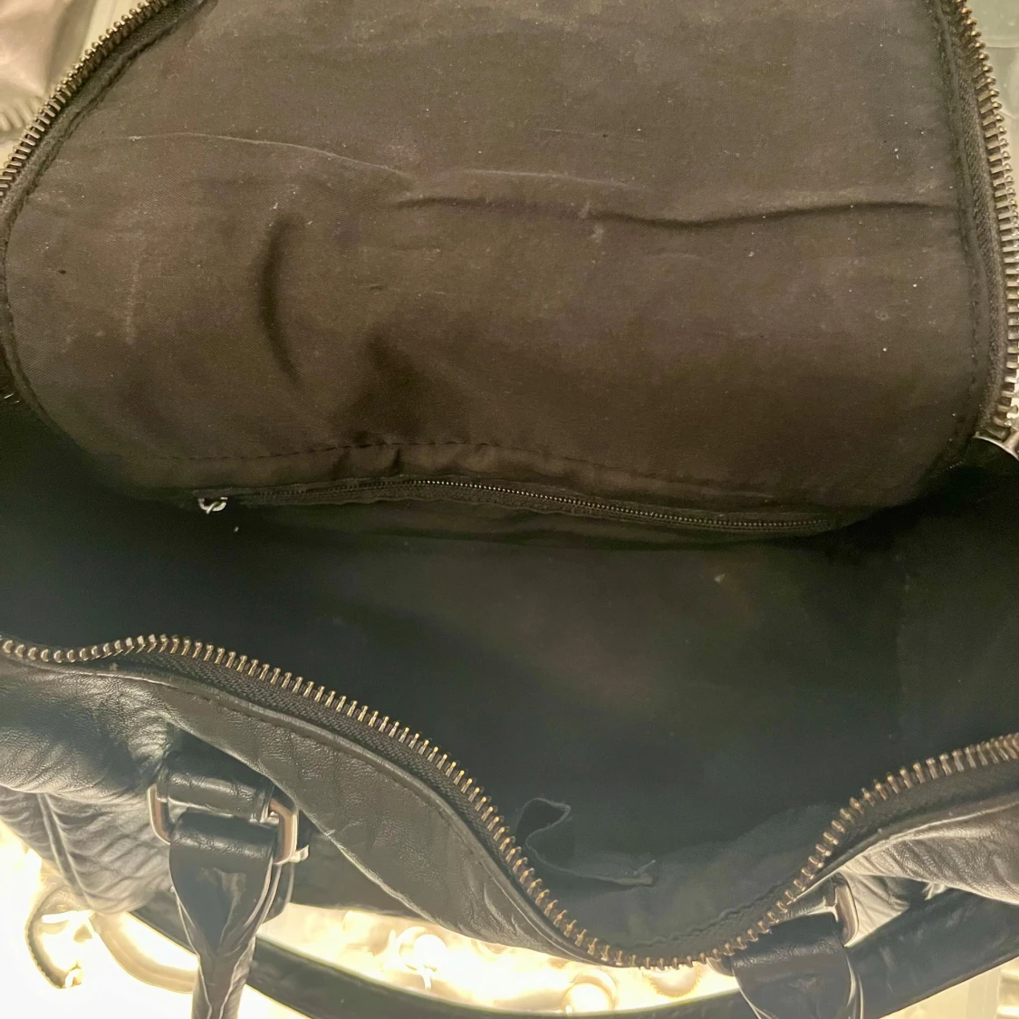 Svart Zadig liknande axelväska i skinn - 92