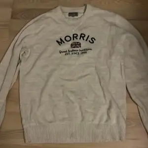 Säljer min morris tröja skick 9/10 storlek large (passar medium, fråga om ni har fragor)