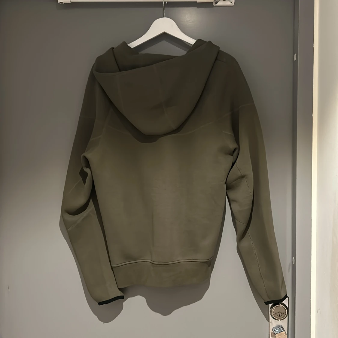 Nike tech grön - 90