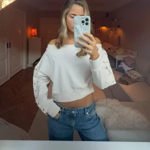 Coool tröja  - Säljer denna super coola tröja🎀🎀🥰🥰🌸