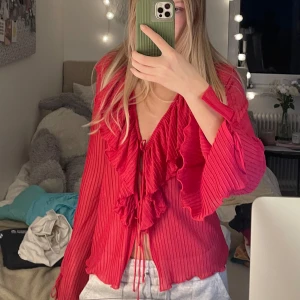 Rosa blus - Jätte fin blus med volanger 💓