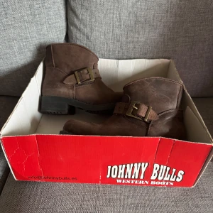 Johnny bulls låga - Storlek 35. Äkta. Bruna.