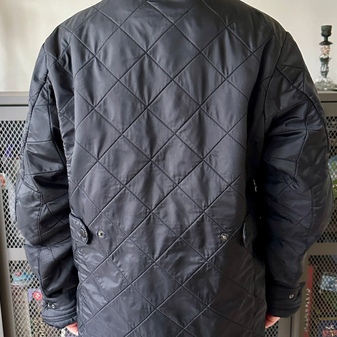 Svart quiltad jacka från Barbour - 92