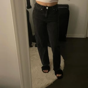 Mörkgrå jeans - Mörkgrå jeans från lager 157 storlek xs