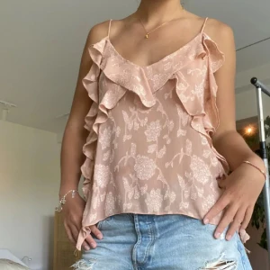 Rosa blus zara🩷 - Säljer min skit snygga rosa blus från zara! Endast använt 2ggr🌟